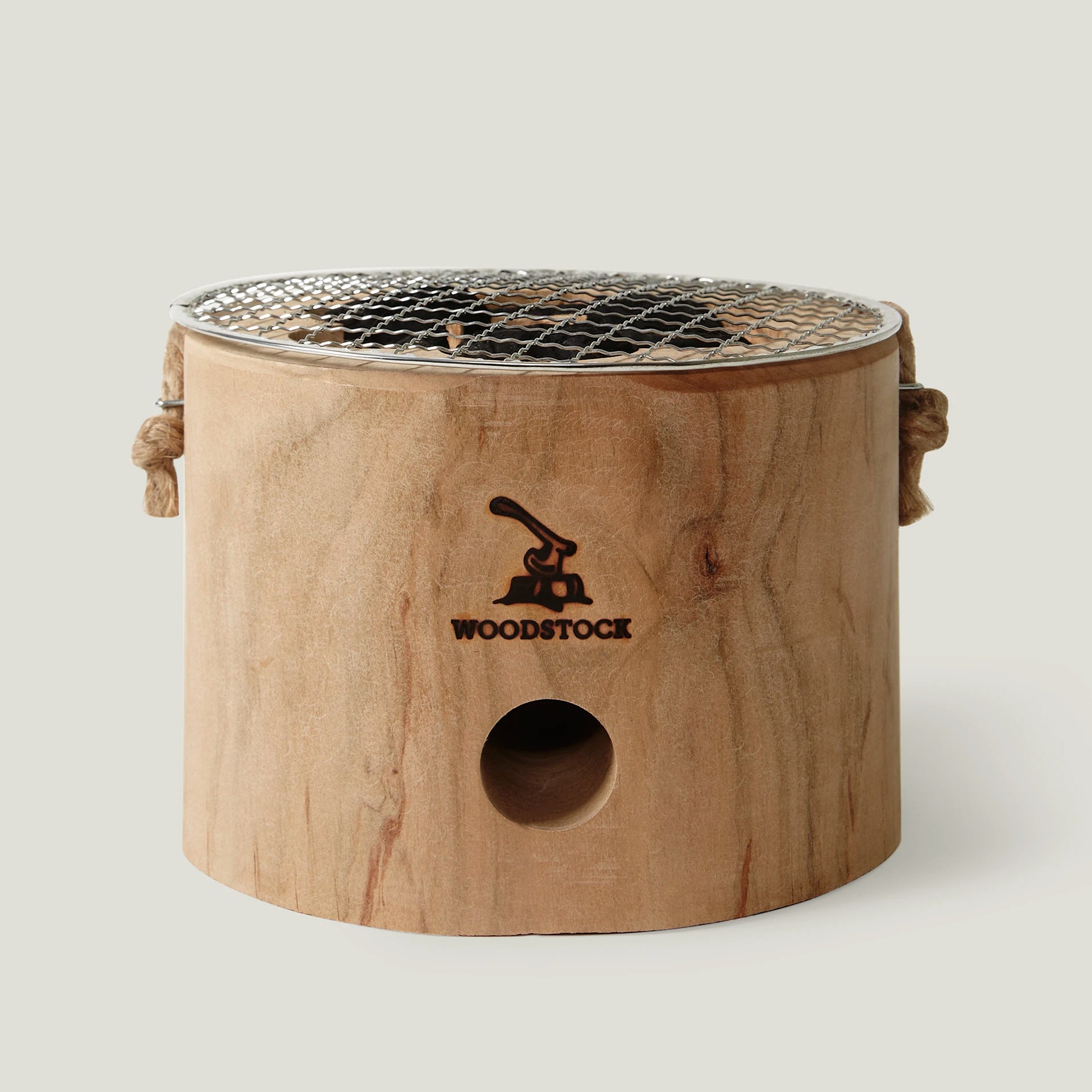 準備の手間要らず 食材の深みがます”魔法の燻製BBQグリル” ウッドグリル