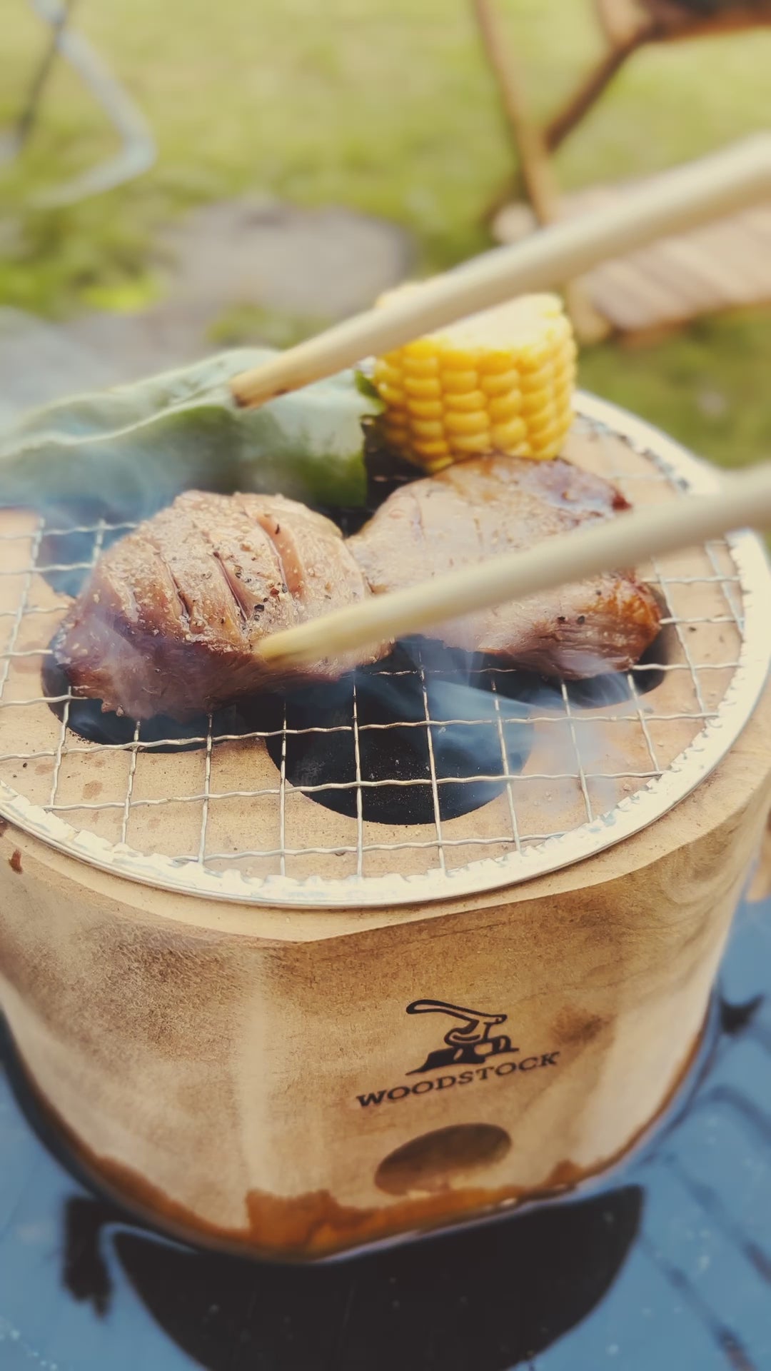 準備の手間要らず 食材の深みがます”魔法の燻製BBQグリル” ウッドグリル